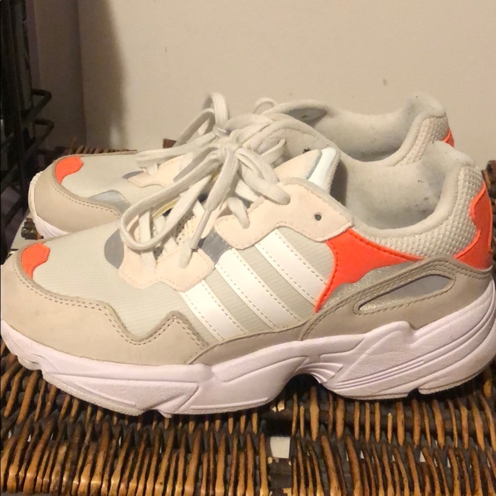 Adidas - Picture 3 of 6
